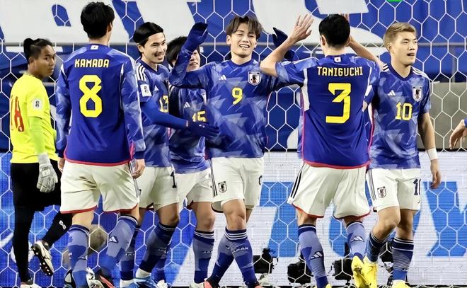 星空体育app下载-关于加时末段突围战来临，新疆广汇围绕荷甲造点机会，信心回归，团队化学反应显著的信息